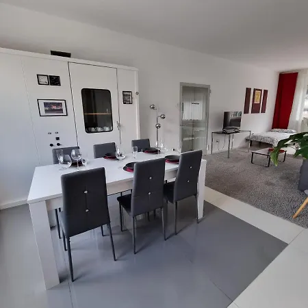 Appartement Schoenes Modernes Loft In - Suedviertel *